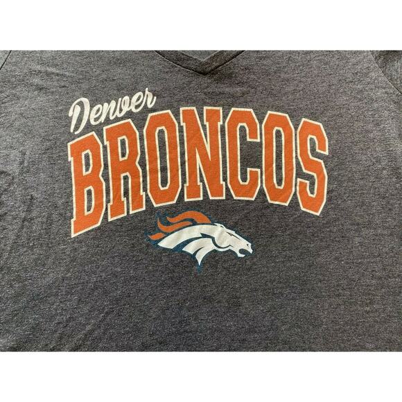 Denver Broncos - Gray Women's NFL T-Shirt MEDIUM Short Sleeve - Picture 2 of 5